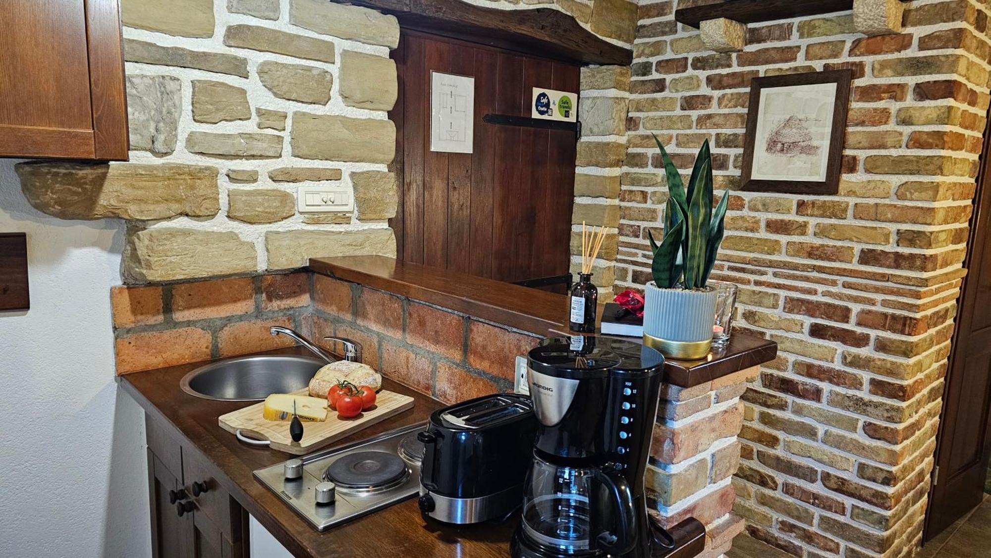 Studio apartman Cami - Cottage with a soul Gračišće Esterno foto