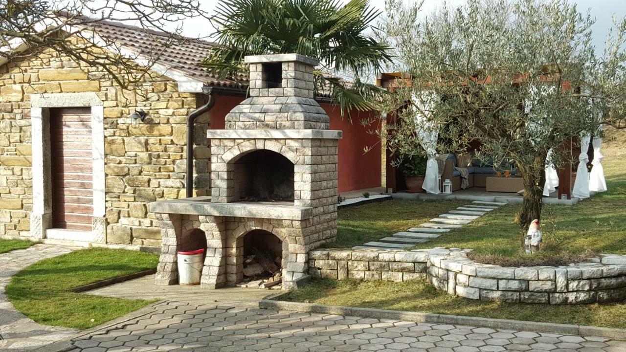 Studio apartman Cami - Cottage with a soul Gračišće Esterno foto