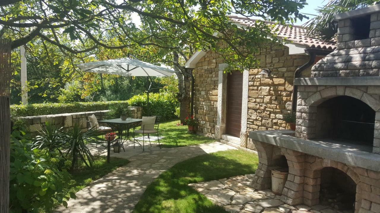 Studio apartman Cami - Cottage with a soul Gračišće Esterno foto