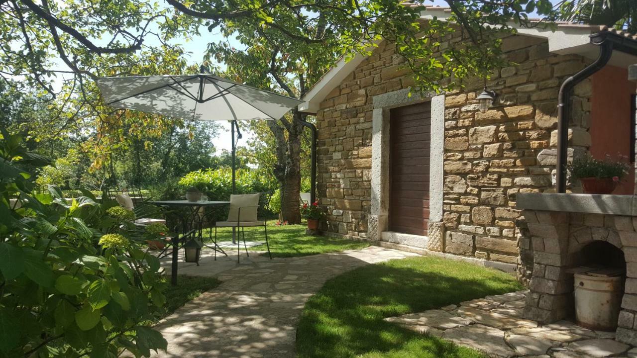 Studio apartman Cami - Cottage with a soul Gračišće Esterno foto
